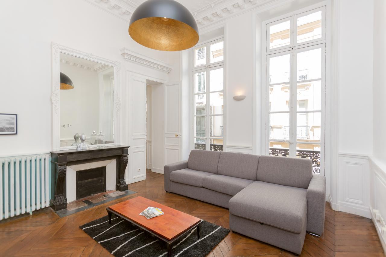 شقة Habitat Parisien - 2Br-1Ba - Opera Palais Royal المظهر الخارجي الصورة